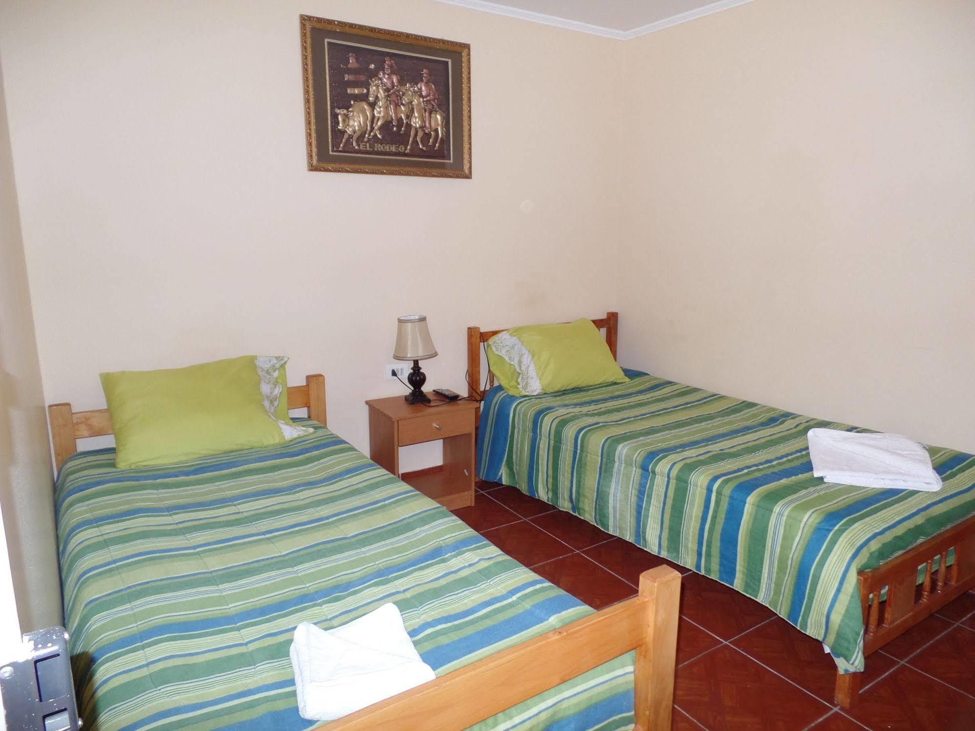 Hostal America Otel Calama Dış mekan fotoğraf