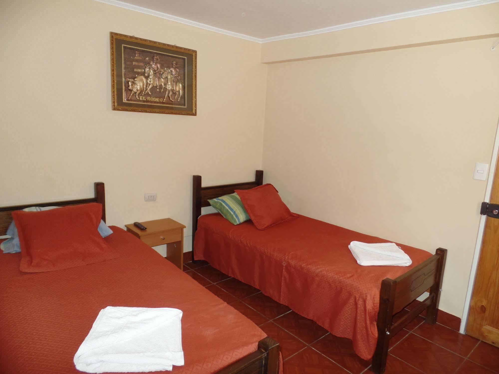 Hostal America Otel Calama Dış mekan fotoğraf
