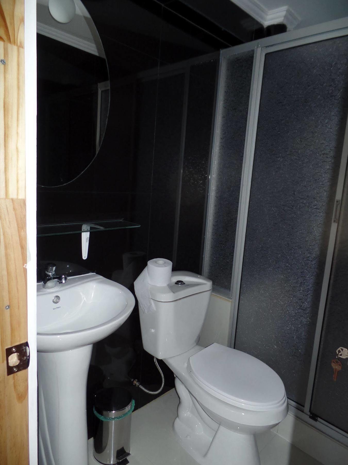 Hostal America Otel Calama Dış mekan fotoğraf