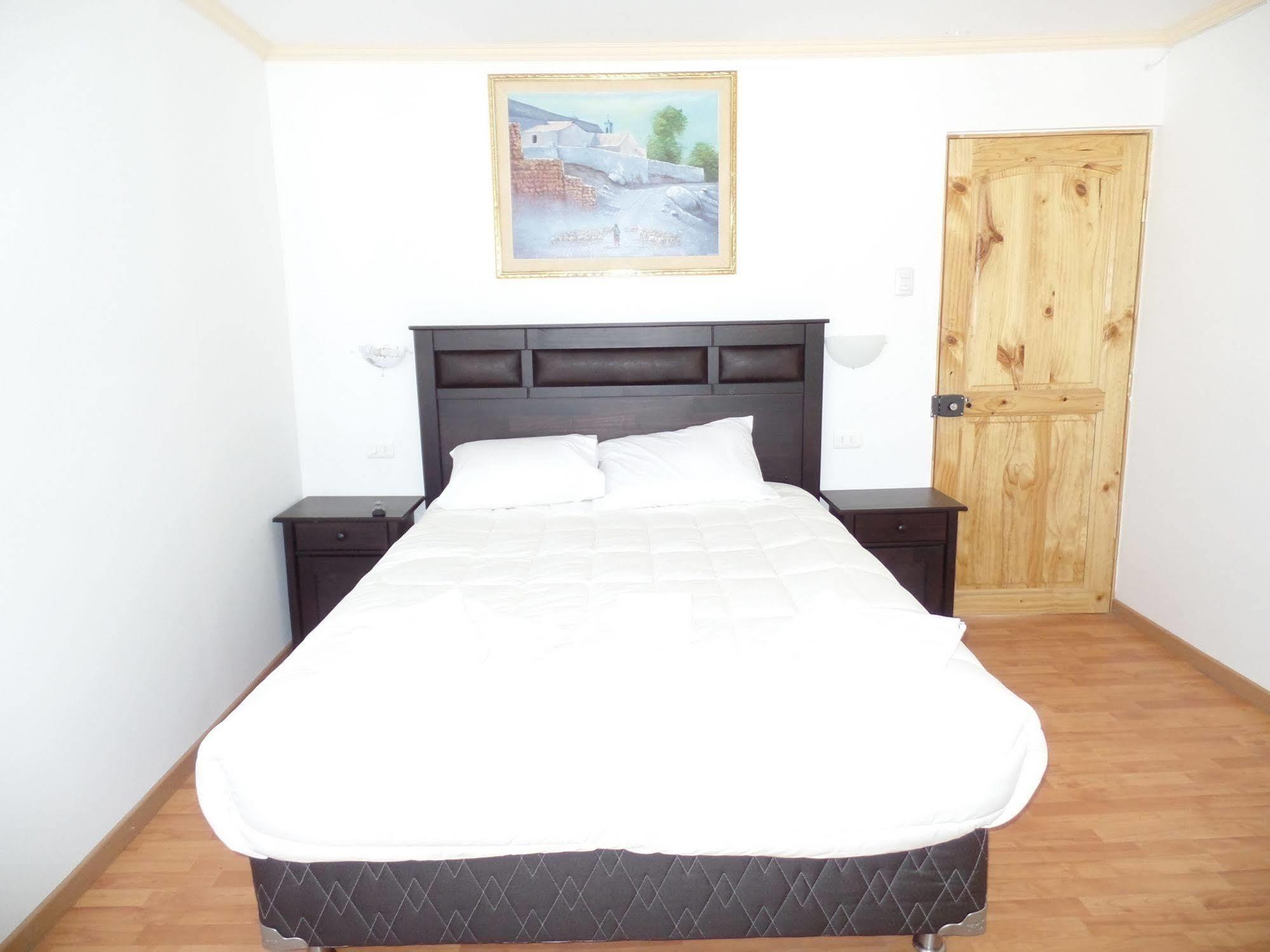 Hostal America Otel Calama Dış mekan fotoğraf